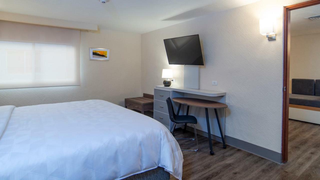 Holiday Inn Mexico Coyoacan Экстерьер фото